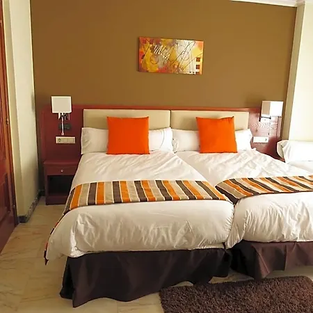 Anunciada Hotel 2*